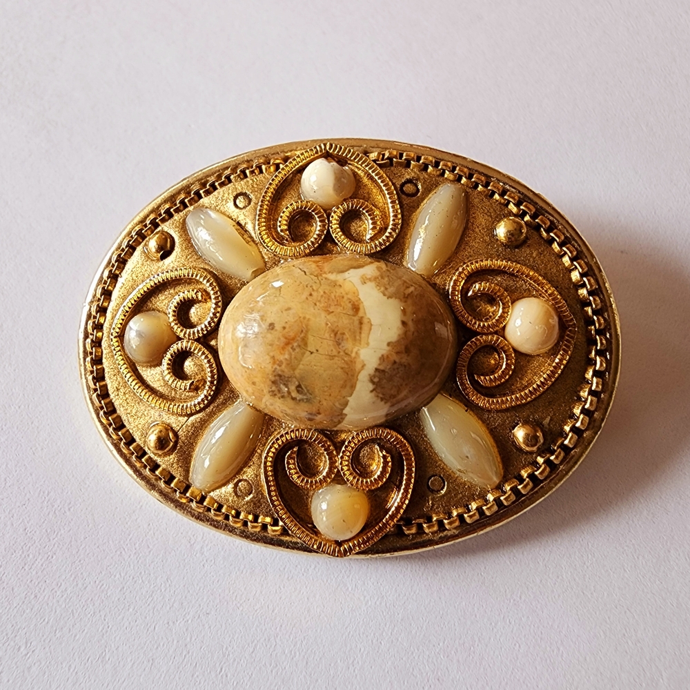 Vintage Gold and Cream Brooch